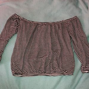 Off the shoulders striped shirt